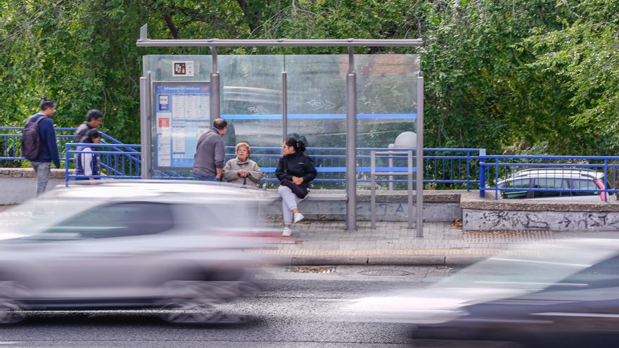 Las obras en la A-5 pueden desbordar el Metro y los buses en Madrid al derivarles cada día 47.500 viajes en coche