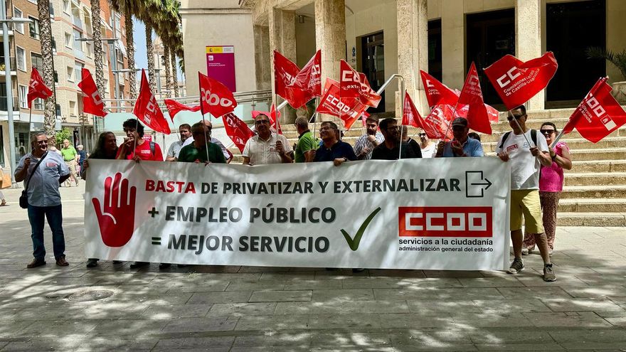 CCOO pide en una protesta mas personal en la Confederación del Guadiana para vigilar los pozos ilegales