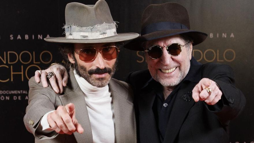 Leiva cumple su promesa y le lleva el Goya a Sabina a casa: "Esto es un objeto sagrado"