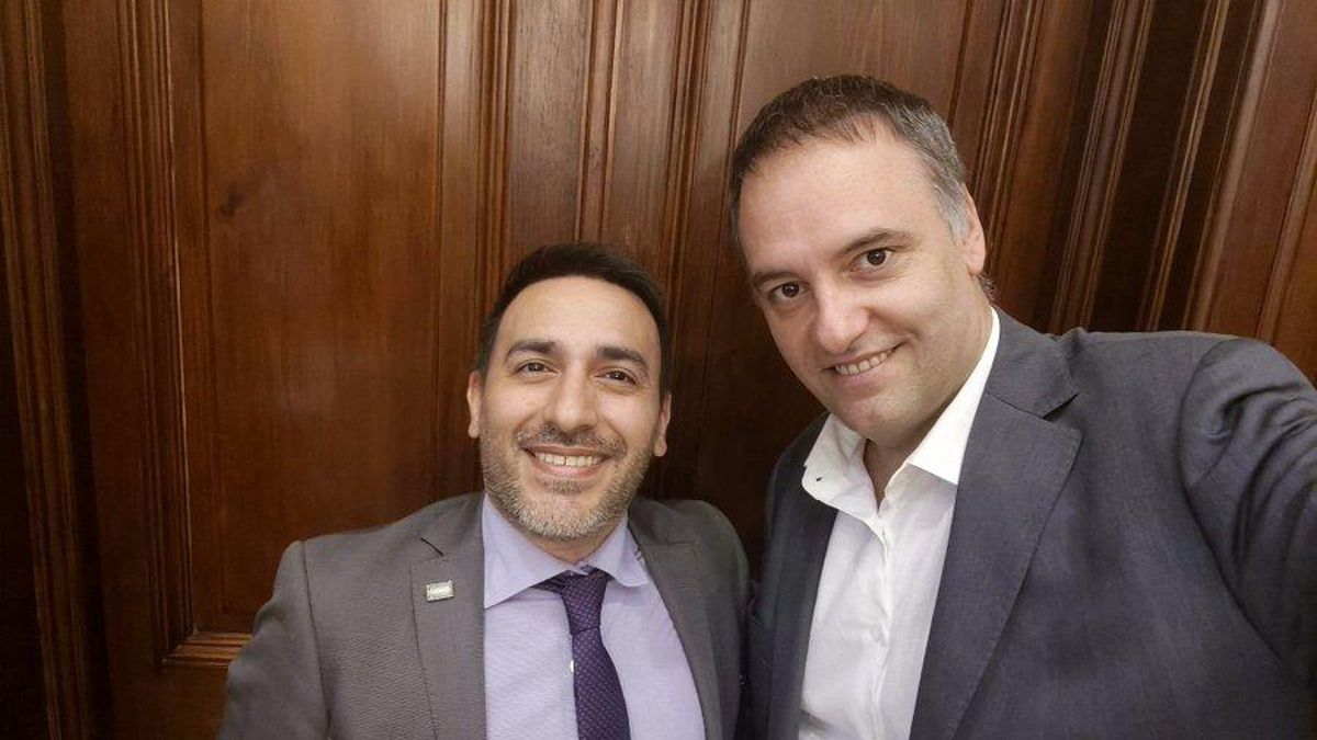 Alejandro Sarubbi Benítez y Manuel Adorni.