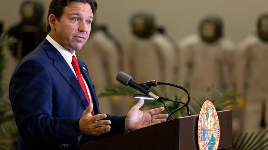 Miami aprueba polémico acuerdo para que la policía coopere con ICE para arrestar migrantes