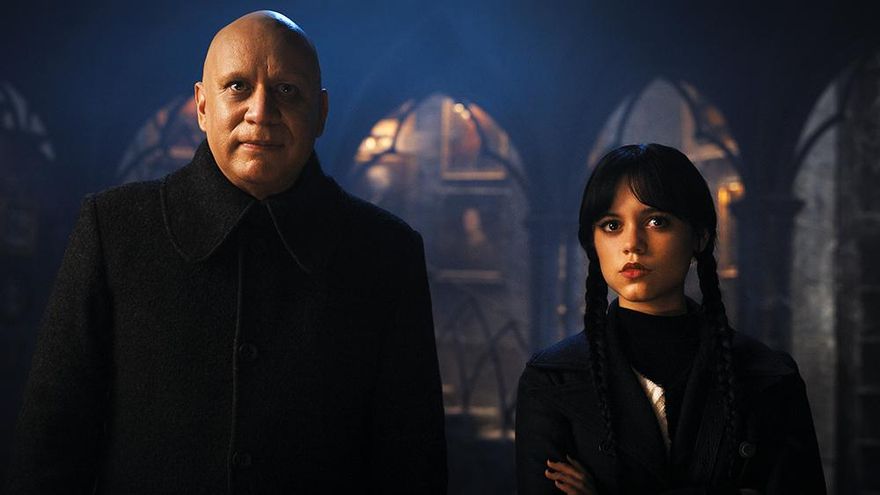 Los creadores de 'Miércoles' prometen mostrar más de la familia Addams si hay temporada 2