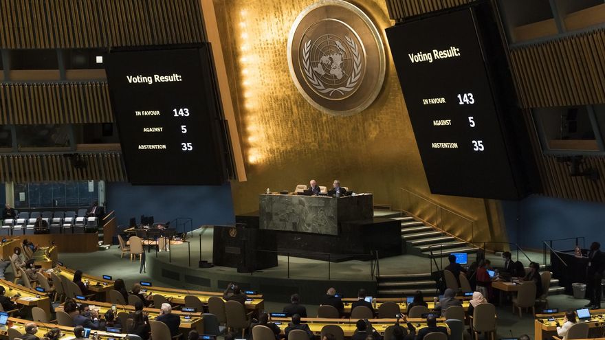 Vista, de este 12 de octubre de 2022, de la votación en la Asamblea General de la ONU de una resolución que condena la anexión rusa de cuatro territorios ucranianos.