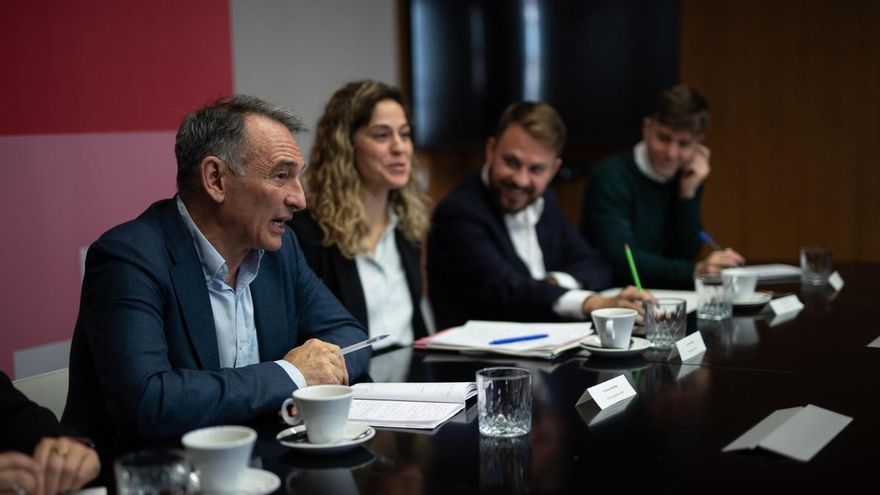 Los partidos de Sumar hacen guiños al plan de Gabriel Rufián: IU también acudirá al acto con Emilio Delgado