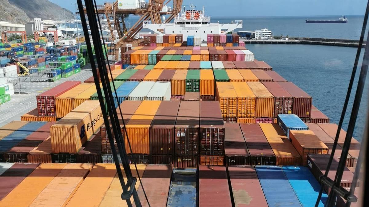 El puerto de Santa Cruz de Tenerife cierra el primer trimestre con crecimiento en el tráfico de mercancías y pasajeros