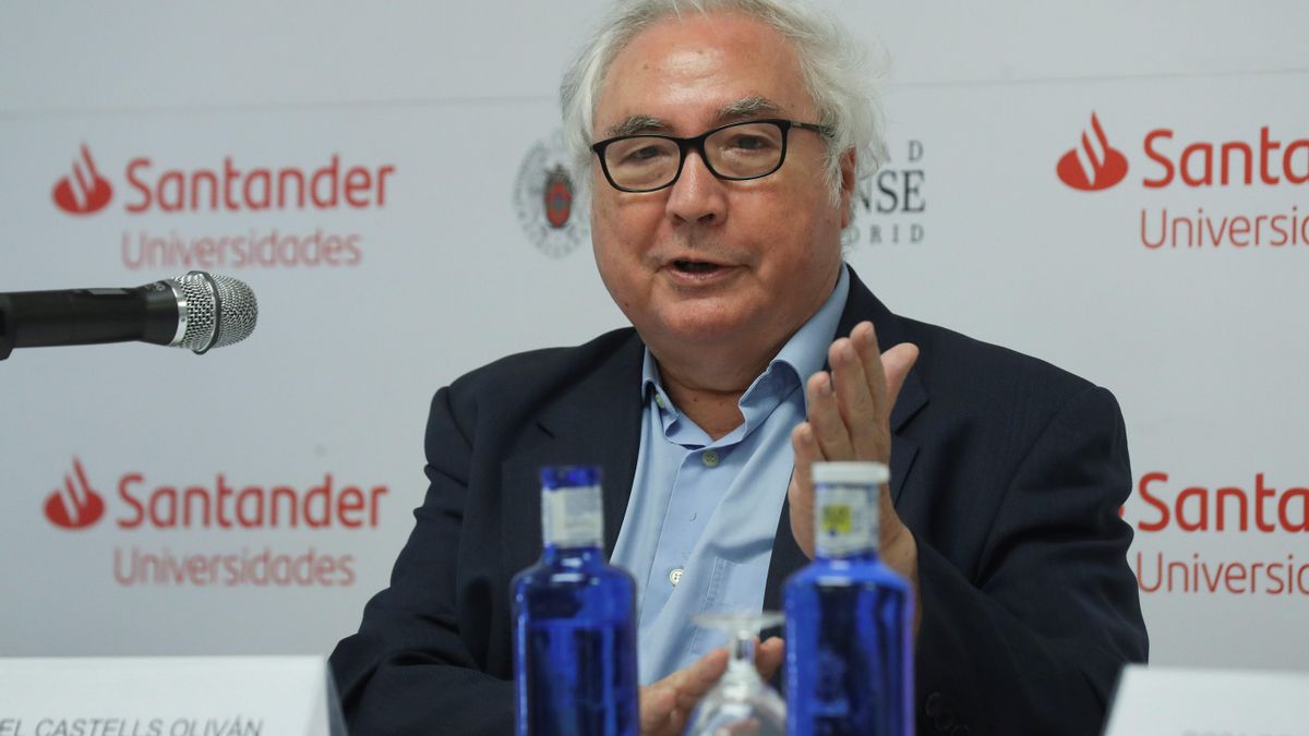 El ministro de Universidades, Manuel Castells. EFE/Kiko Huesca/Archivo