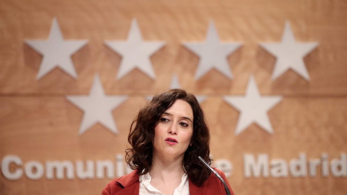 Ayuso lamenta que Sánchez alimente la hoja de ruta de un gobierno independentista "utilizando recursos públicos"