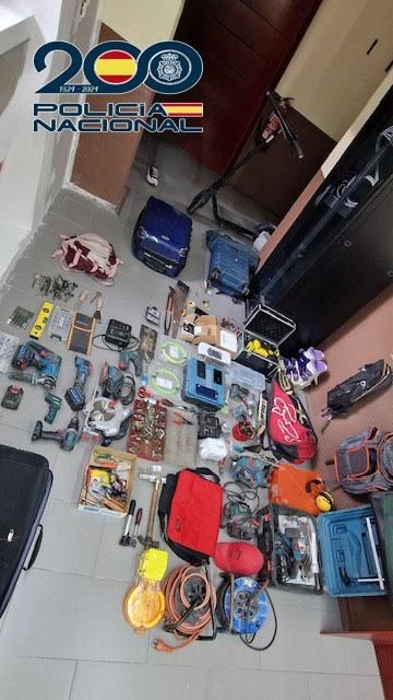 Desarticulada en León una banda de ladrones que nació en la cárcel de Mansilla: más de 70 robos en furgonetas.