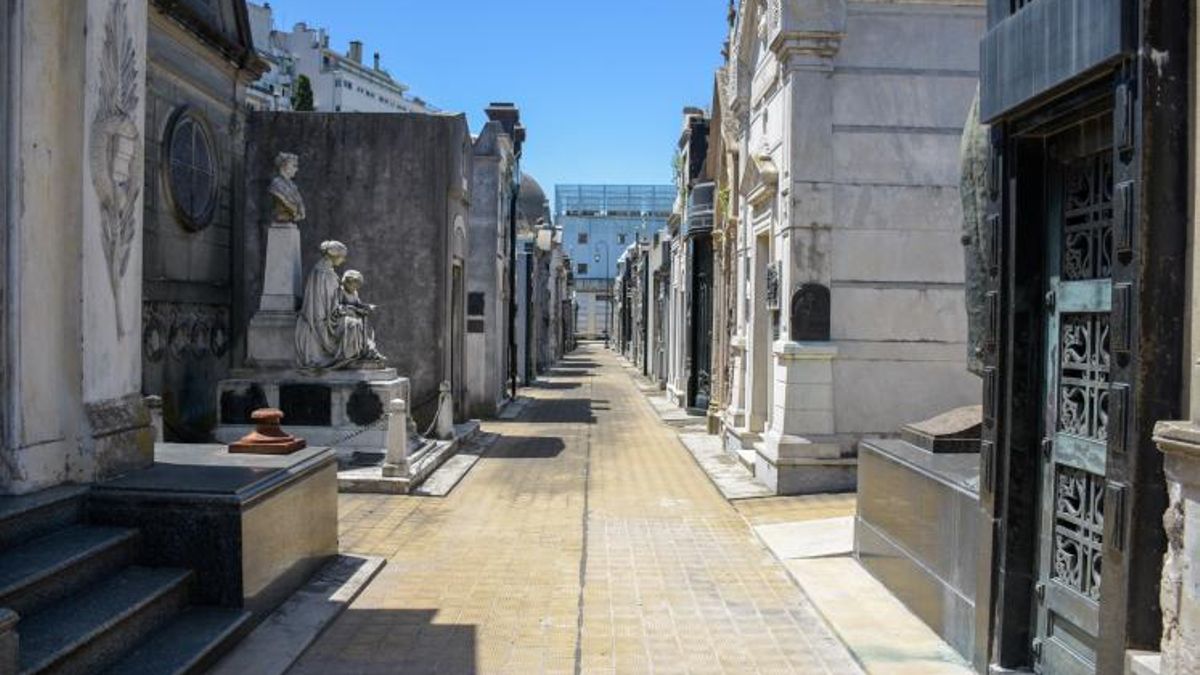 La Ciudad licita una bóveda del Cementerio de la Recoleta para instalar un local gastronómico