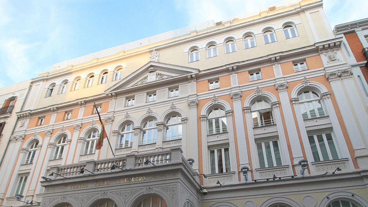Fachada del Teatro María Guerrero, en Madrid.
