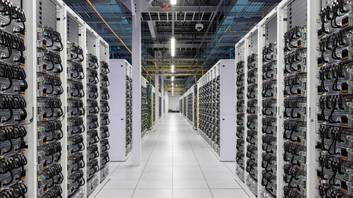 El Gobierno apuesta a traer inversiones para instalar centros de datos en la Patagonia para el desarrollo de inteligencia artificial.