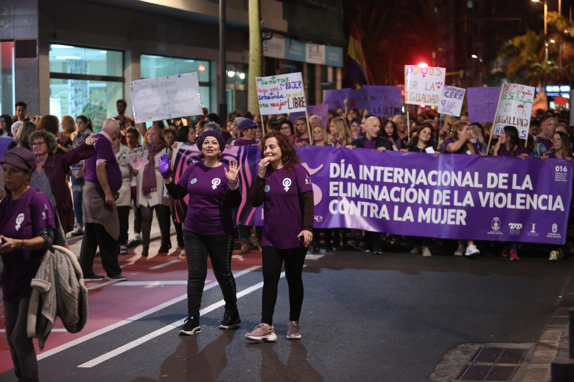 Movilización feminista en Las Palmas de Gran Canaria por el 25N. (Alejandro Ramos).