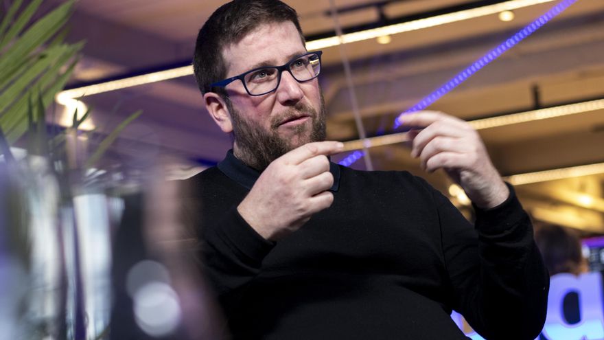 Miguel Urbán se querella contra los mandos policiales que urdieron el montaje de la cocaína en Malasaña