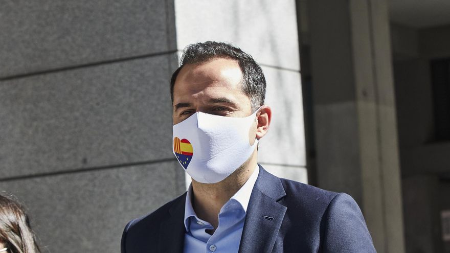 El hasta ahora vicepresidente de la Comunidad de Madrid, Ignacio Aguado, llega a la sede de Ciudadanos para participar en una reunión de la Ejecutiva Nacional del partido, en Madrid (España), a 15 de marzo de 2021.