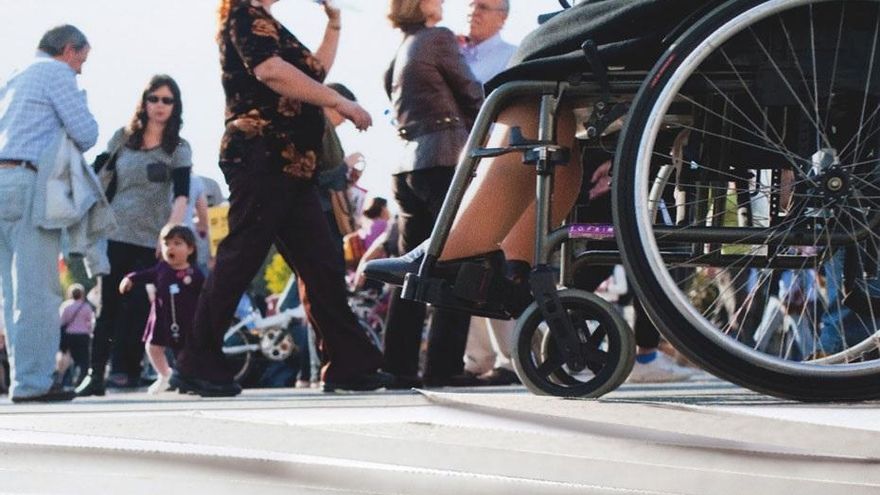 La Junta ultima el primer plan de Respiro Familiar pero 200 familias se quedan si ese descanso este verano