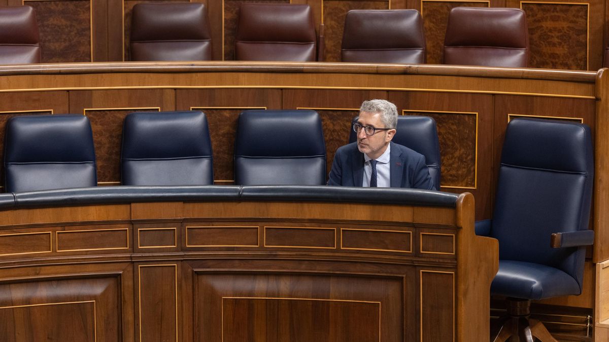 El ministro de Hacienda, Arcadi España, durante un pleno en el Congreso de los Diputados.