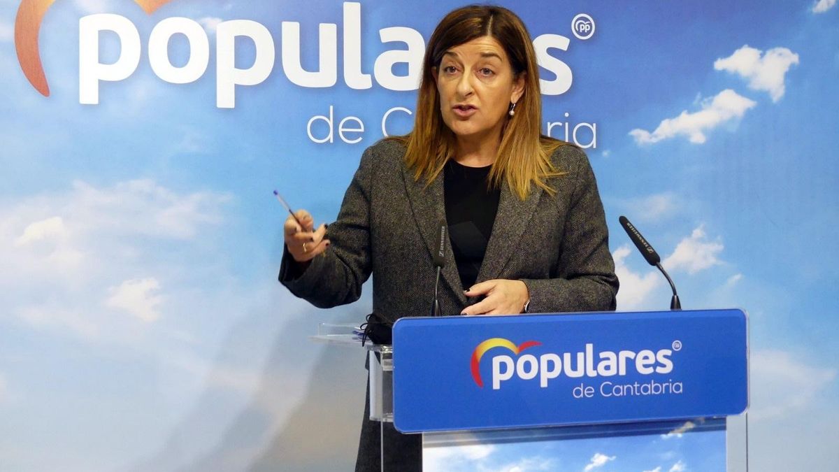 Archivo - La presidenta del PP de Cantabria, María José Sáenz de Buruaga