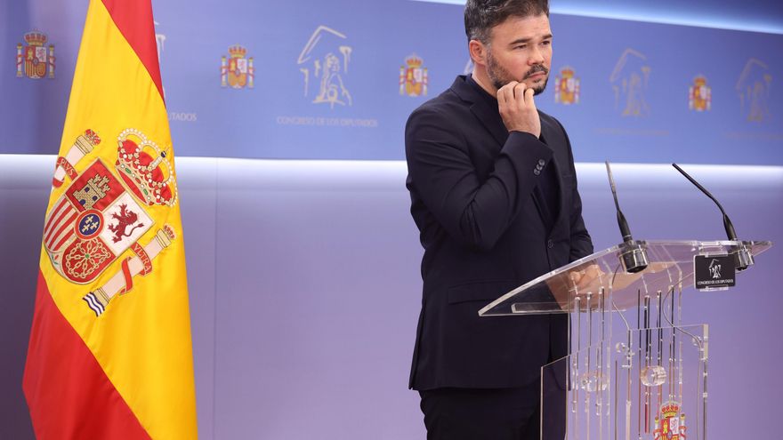 ERC ve "lógico" el cese de la directora del CNI mientras PP y Vox lo consideran un ataque al Estado