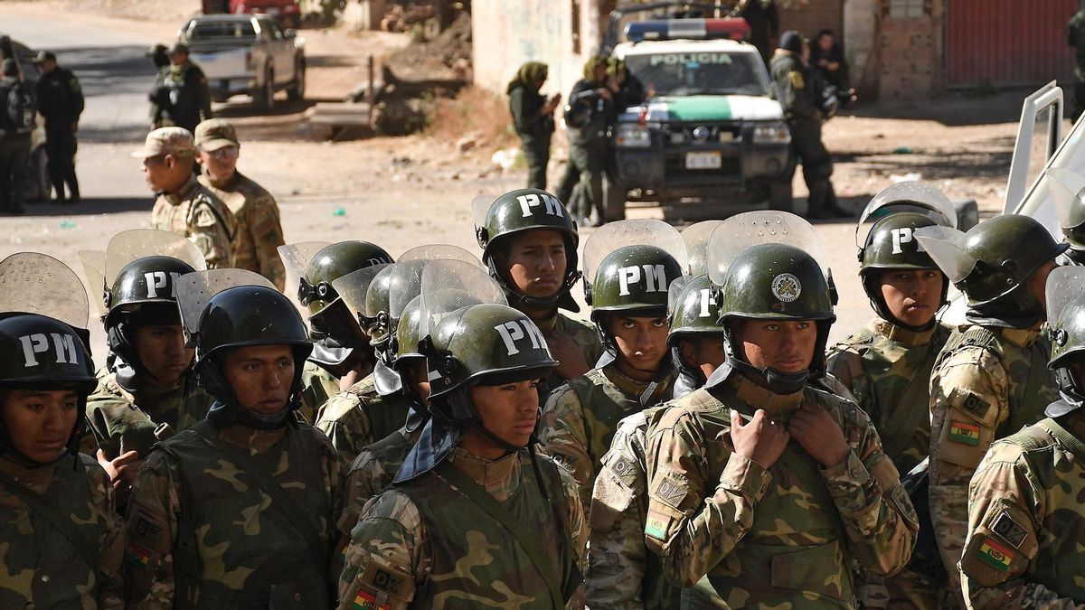 Bolivia, el fin de una era: protestas ante la exclusión de Evo Morales de unos comicios clave con la derecha en cabeza