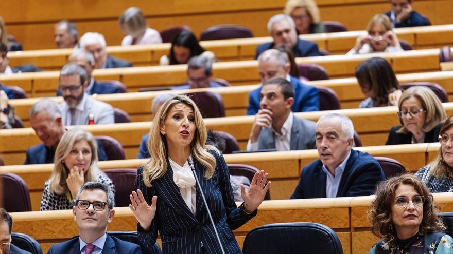 La vicepresidente y ministra de Trabajo y economía Social, Yolanda Díaz, interviene durante una sesión plenaria, en el Senado, a 22 de octubre de 2024, en Madrid (España).