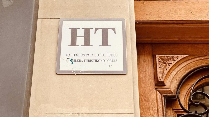 Vitoria iguala a Bilbao y Donostia en la presión fiscal a los pisos turísticos tras el acuerdo de PSE-EE y PNV con Elkarrekin