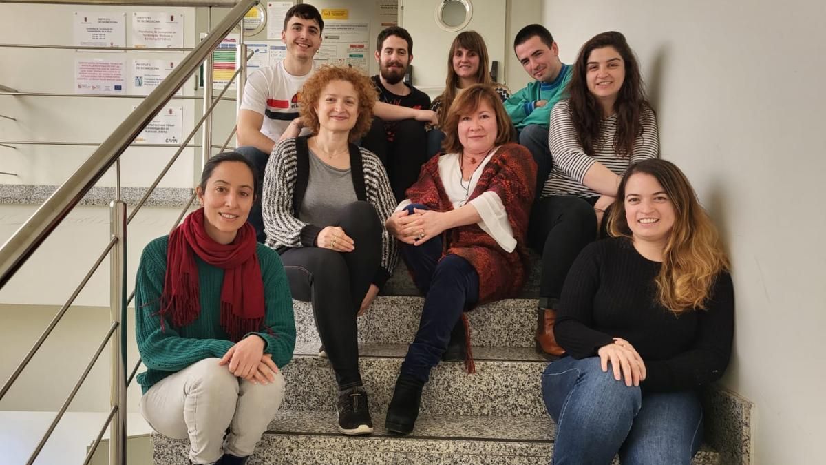 María del Carmen Marín Vieira, en el medio en segunda fila.