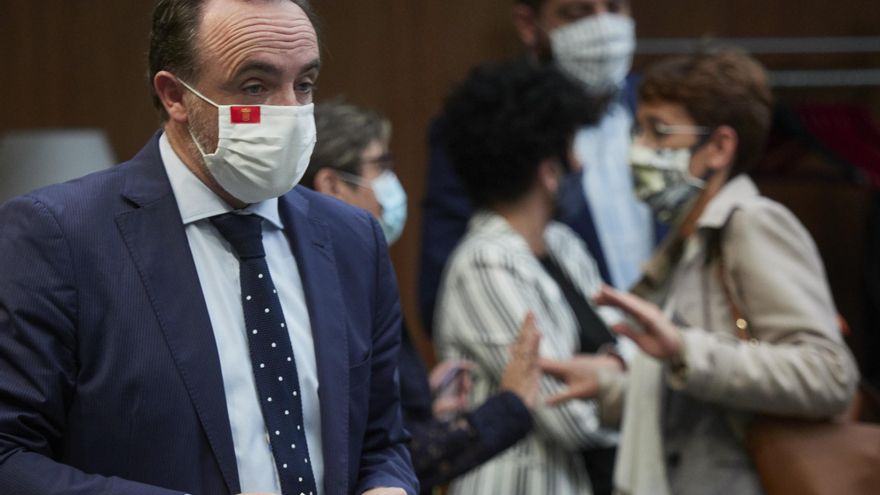 Nuevo giro de Navarra Suma: ofrece a Chivite un acuerdo para excluir a EH Bildu tras haber roto las negociaciones