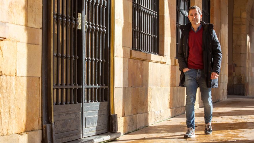 Diego Ruiz de la Peña gana las primarias en Podemos Asturies