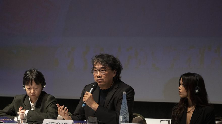 El director de ‘Parásitos’, el último en arremeter contra la IA: "Voy a organizar un escuadrón militar para destruirla"