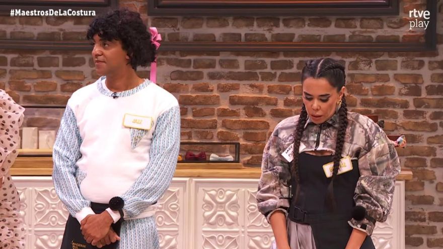 'Maestros de la Costura Celebrity 2' expulsa a un famoso por un olvido imperdonable y otorga un premio inédito