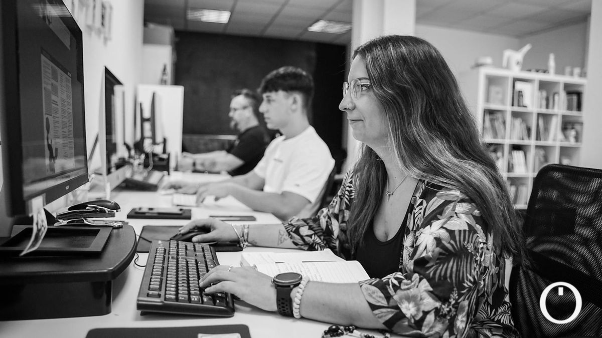 Agencia Porfinlunes!