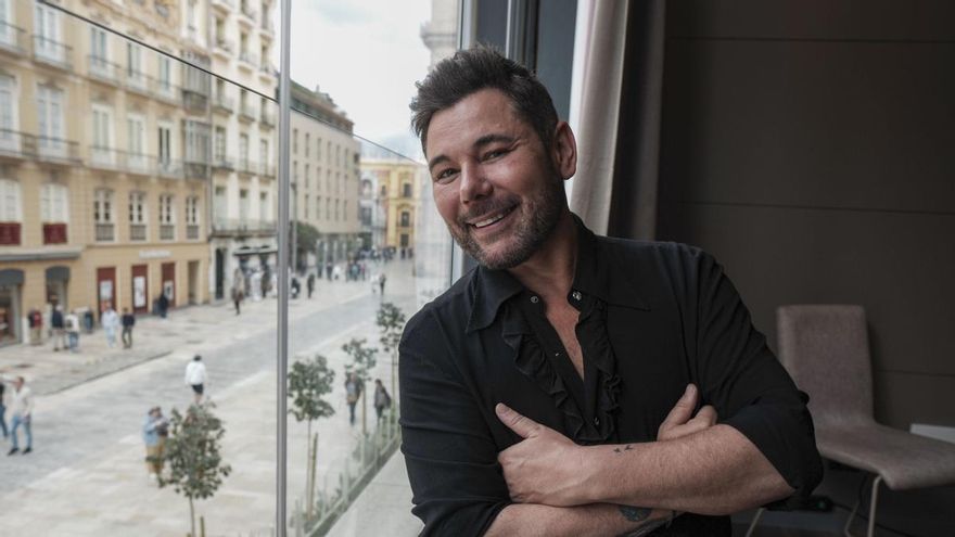 Miguel Poveda, tras descubrir los versos inéditos de Lorca: “Necesitamos ahora su sentido de la justicia y la igualdad”