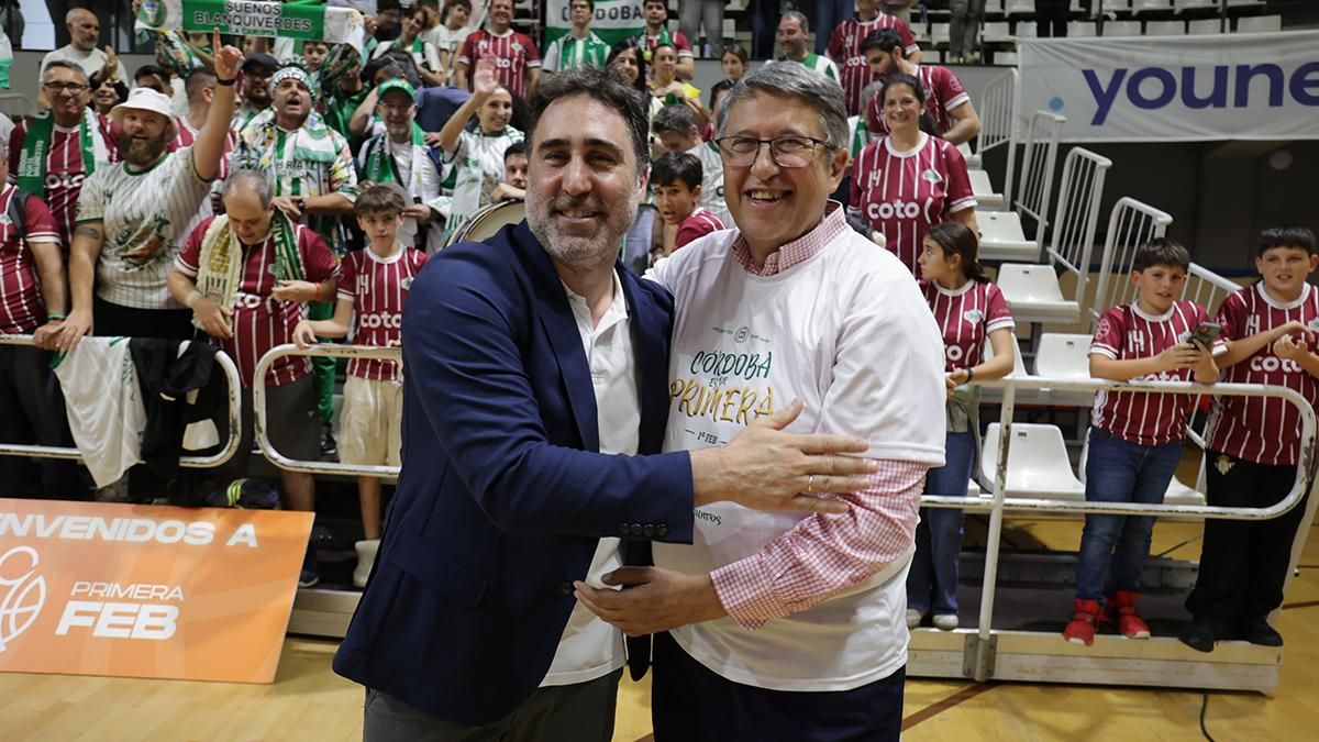 La celebración del ascenso del Coto Córdoba CB a Primera FEB, en imágenes