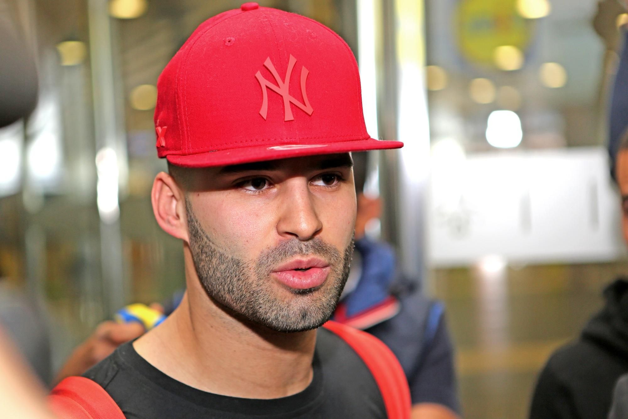 Llegada de Jesé al aeropuerto de Gran Canaria. Alejandro Ramos.