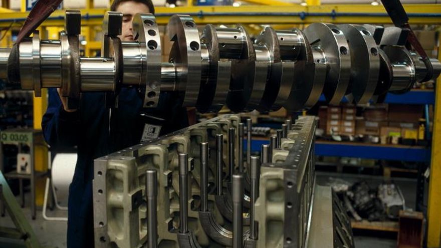 El sector de la industria es el que ofrece trabajos más estables.