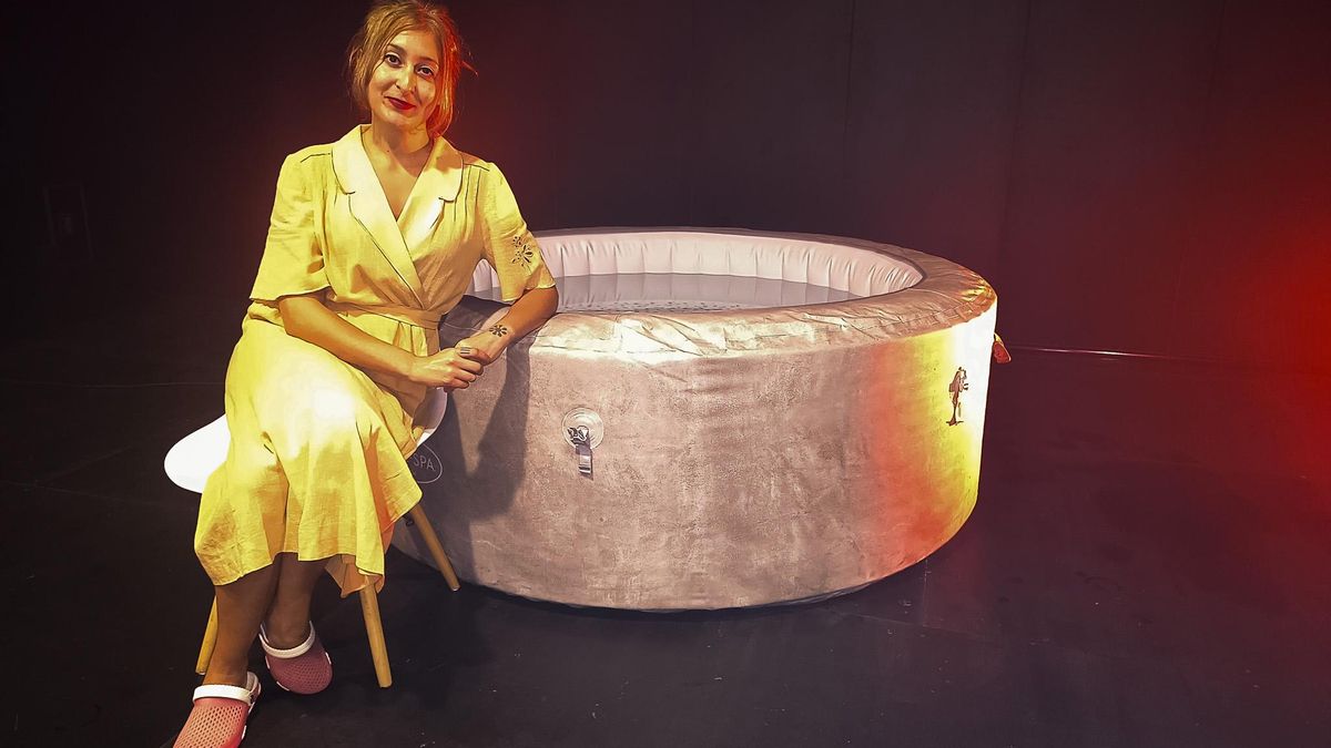 'Bautismo', la propuesta de la creadora Iara Solano  que forma parte del festival de performance y poesía 'Nombrarse Volcán' que se celebra en La Palma.