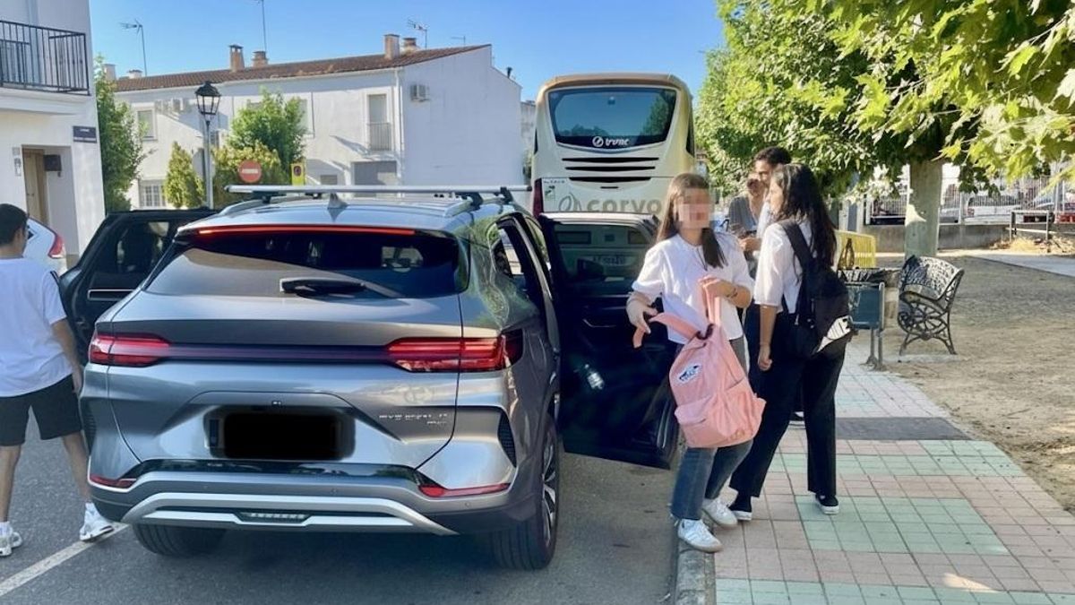 Una veintena de rutas de transporte escolar se han quedado sin servicio a pesar del acuerdo entre las empresas y la Junta