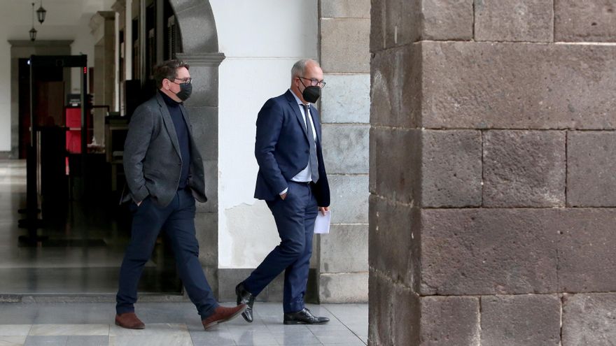 El juez corrupto Salvador Alba alega un día antes de tener que entrar en la cárcel una enfermedad que le impide volar