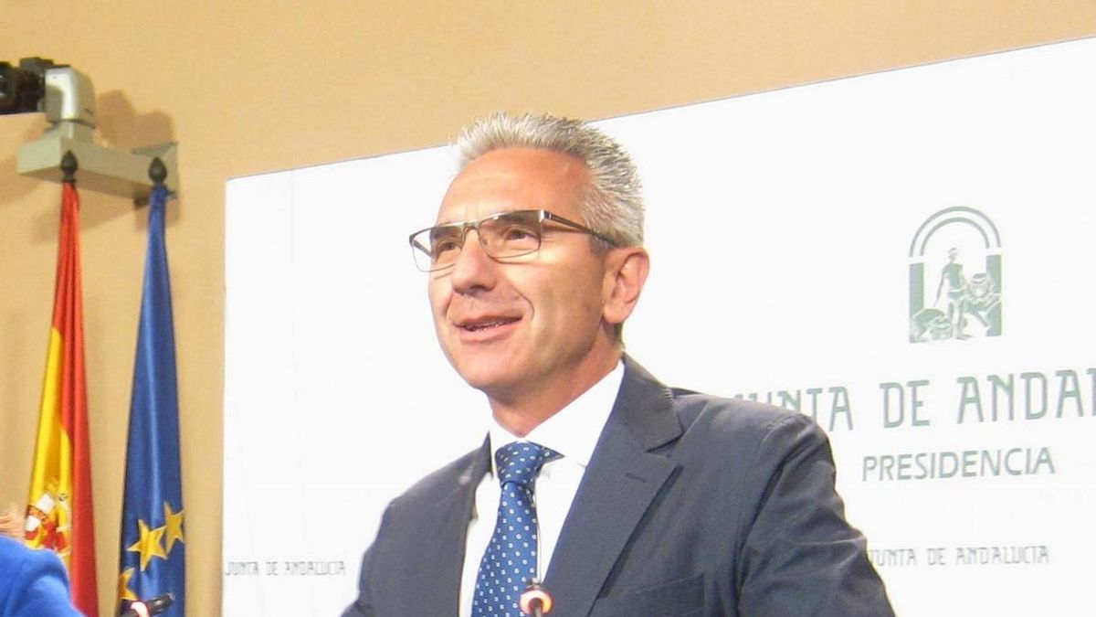 Susana Díaz mantiene a Miguel Ángel Vázquez como portavoz del Gobierno andaluz