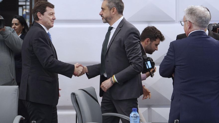 Del gurruño a las pinzas: 30 frases que alejan al PP y a Vox en Castilla y León