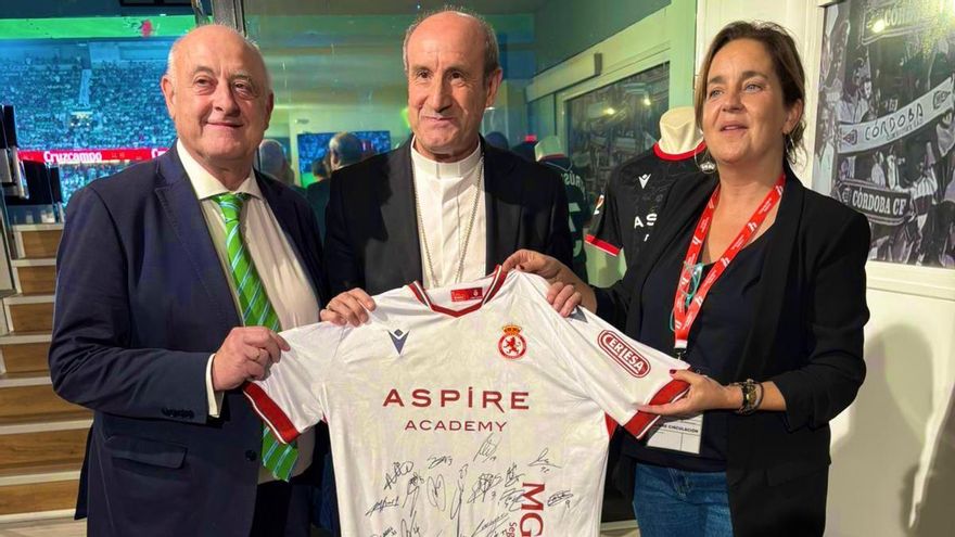 El pasado futbolero del obispo de Córdoba