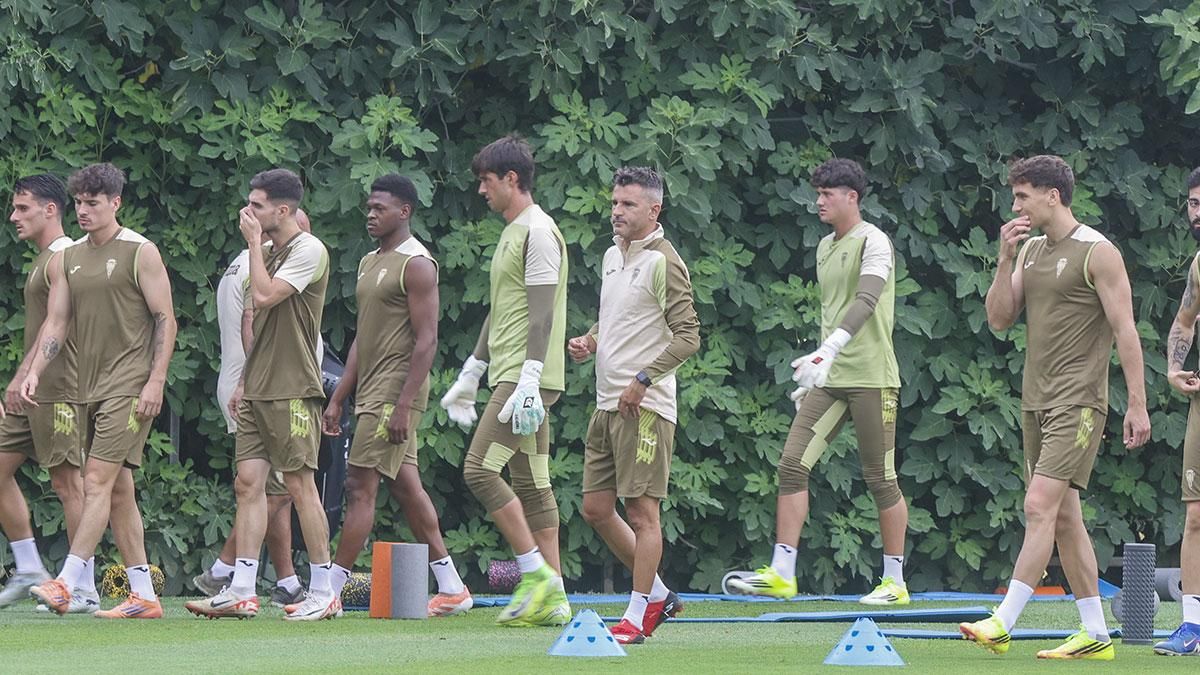 Entrenamiento del pretemporada del Córdoba CF a puerta abierta