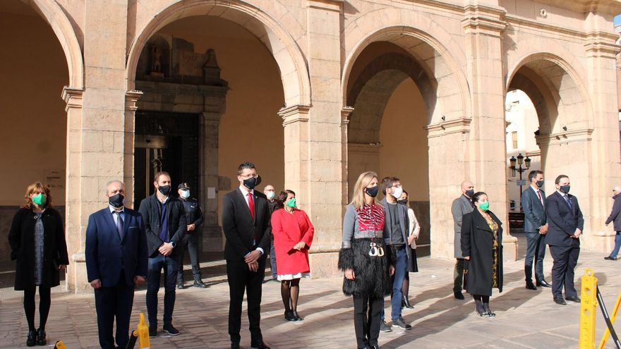 Acto institucional celebrado este domingo en la Plaza Mayor de Castelló, con la alcaldesa, Amparo Marco, en primer término.