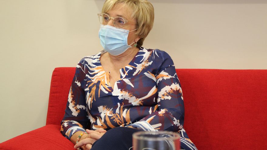 La consellera de Sanitat, Ana Barceló, durant l'entrevista.