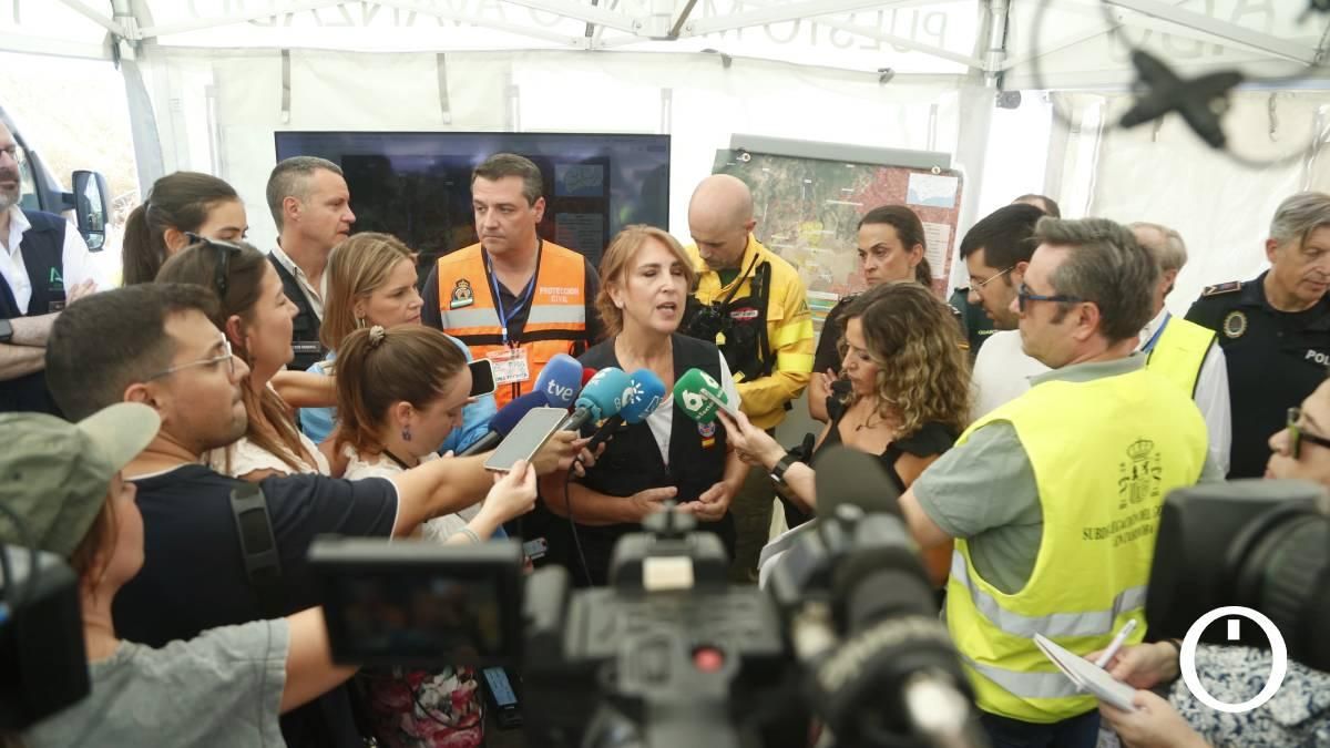 El Puesto de Mando Avanzado contra el incendio de Córdoba, en imágenes