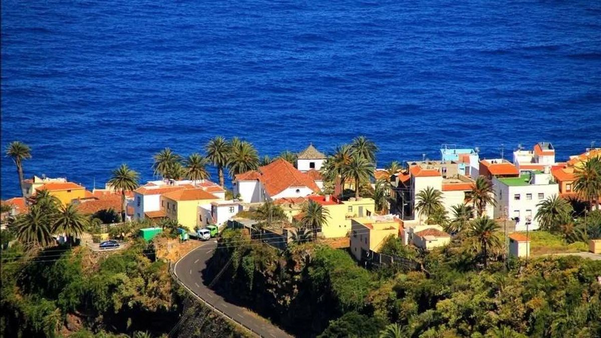 ‘La novia del mar: Un paseo por Santa Cruz de La Palma’  y ‘Oasis entre palmeras: la Villa de San Andrés’: rutas  por dos conjuntos históricos de La Palma