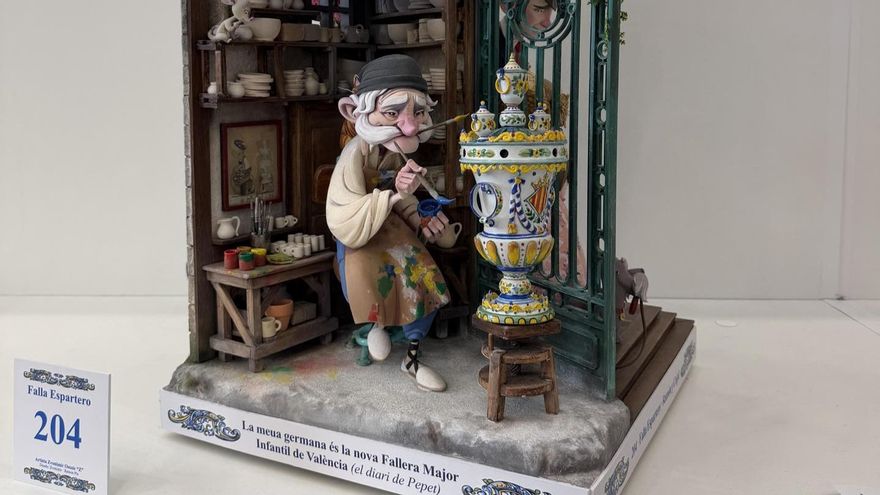 Un anciano artesano de la falla Espartero-Gran vía Ramón y Cajal logra el ninot indultat infantil por votación popular