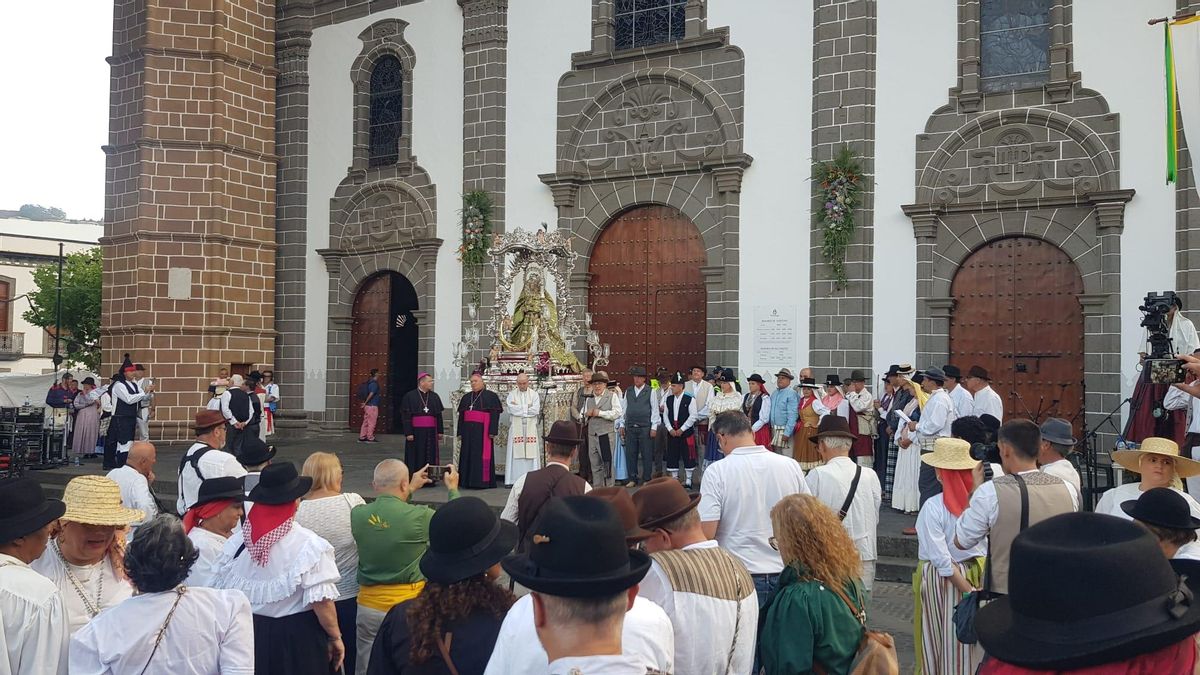 Romería ofrenda en Teror.