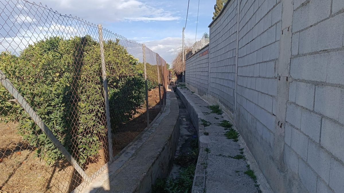 Camino de acceso hasta la vivienda del detenido