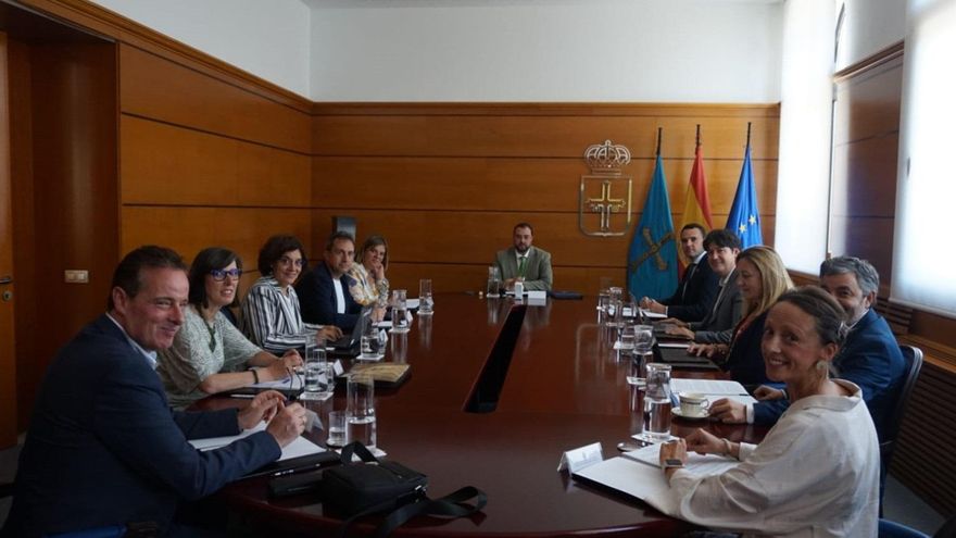 Crisis de gobierno en Asturias: IU no descarta “una respuesta política” ante la remodelación “unilateral” de Barbón